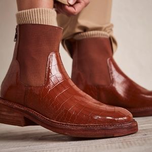 NEW Free People Brown Croc Embossed Arlo Santa Fe Boots 39.5